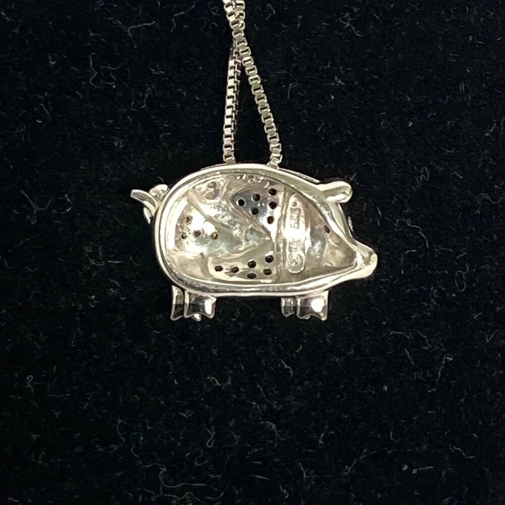 Sterling Silver 925 Black & White Diamond Pig Piggy Piglet Pendant Necklace 18